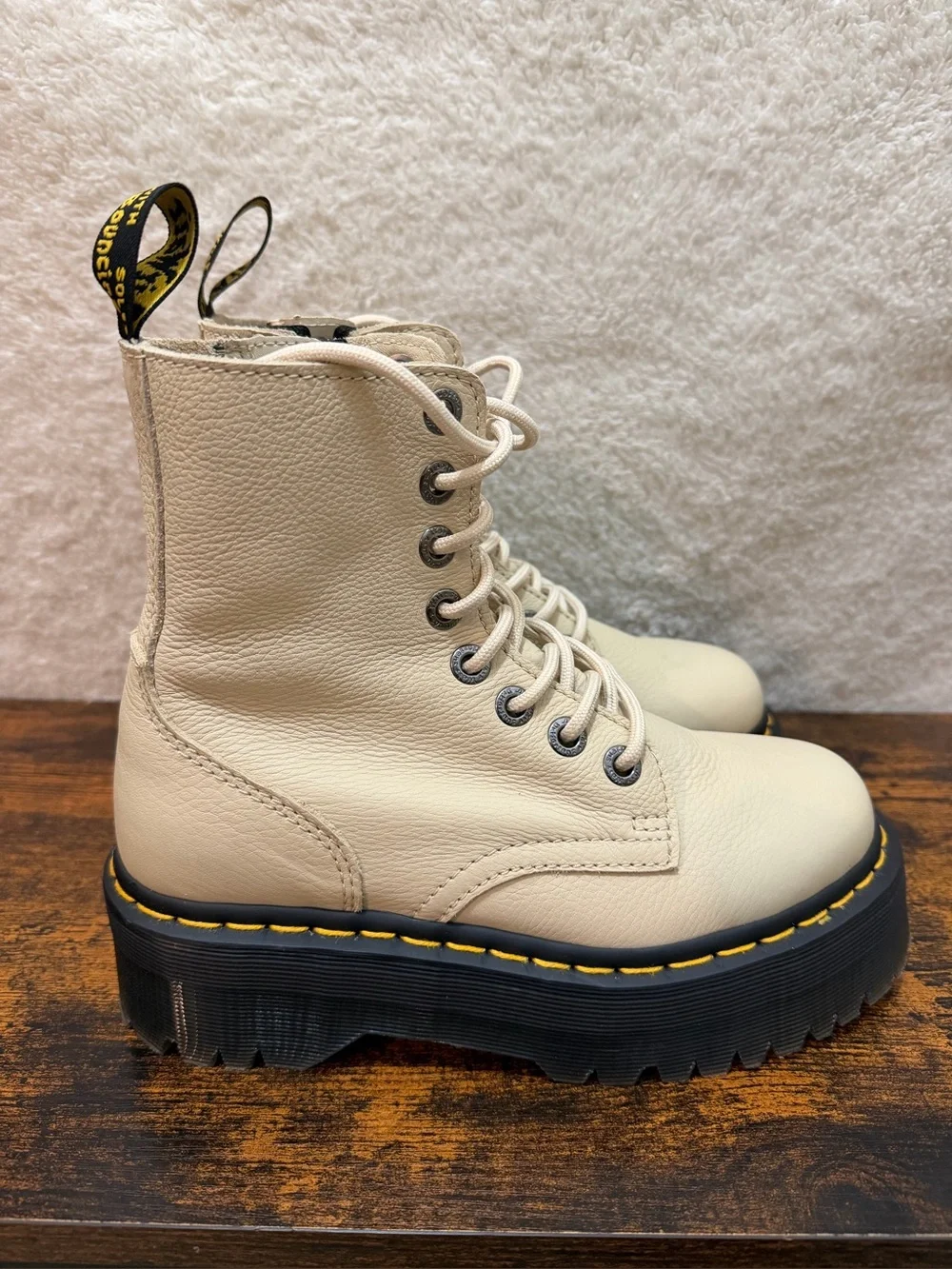 Dr Martens Boots Womens 6 Jadon III Pisa Leather Platform Combat Beige Grunge
